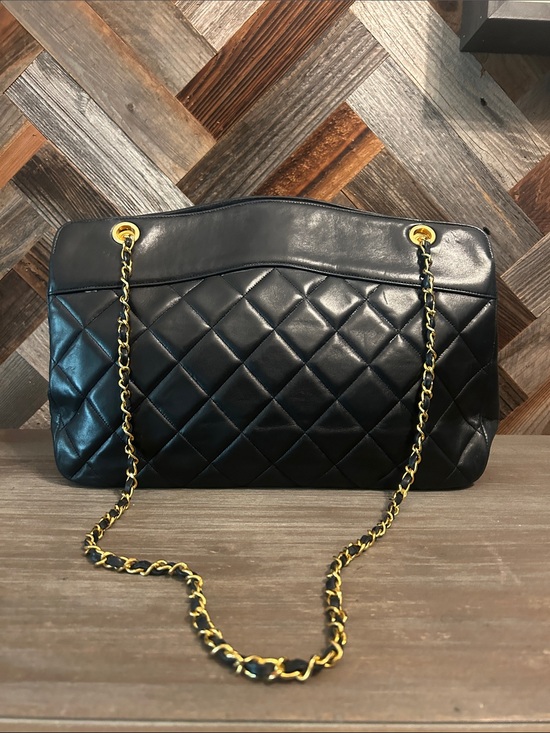 CHANEL Handbags - Vintage Chanel Quilted Lambskin Shoulder Bag